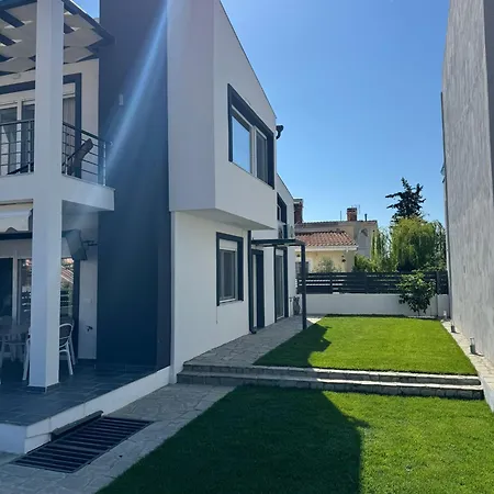 Milena's Luxury * Nea Iraklitsa