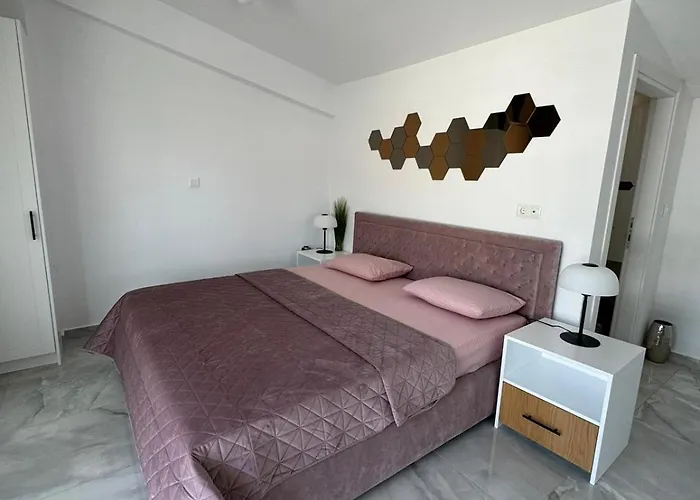 펜션 Milena's Luxury Nea Iraklitsa